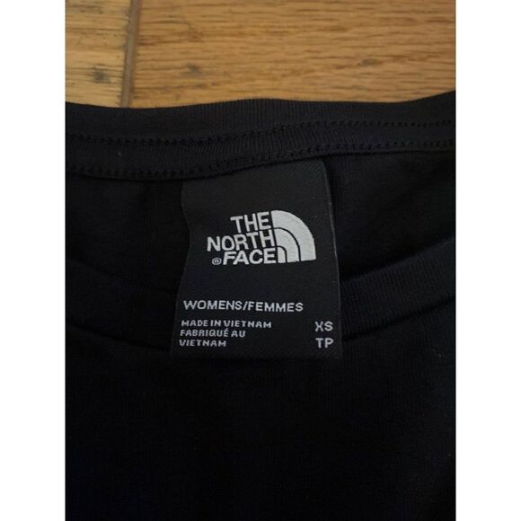 NWT The North Face, women's color block relaxed fit short sleeve t-shirt sz XS - Picture 5 of 9